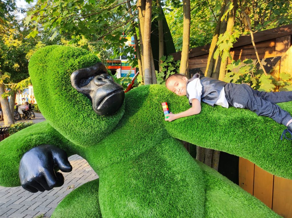 Julian_sent.jpg Julian_sent.jpg