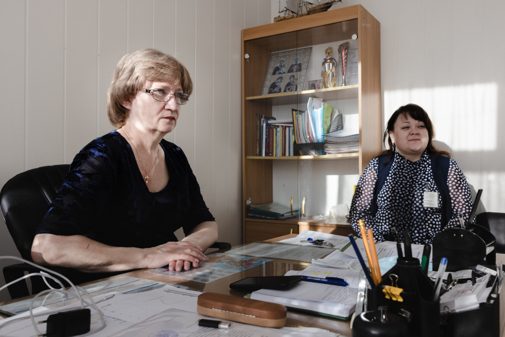 Директор интерната Ирина Петрякова и психолог Людмила Изосимова Директор интерната Ирина Петрякова и психолог Людмила Изосимова